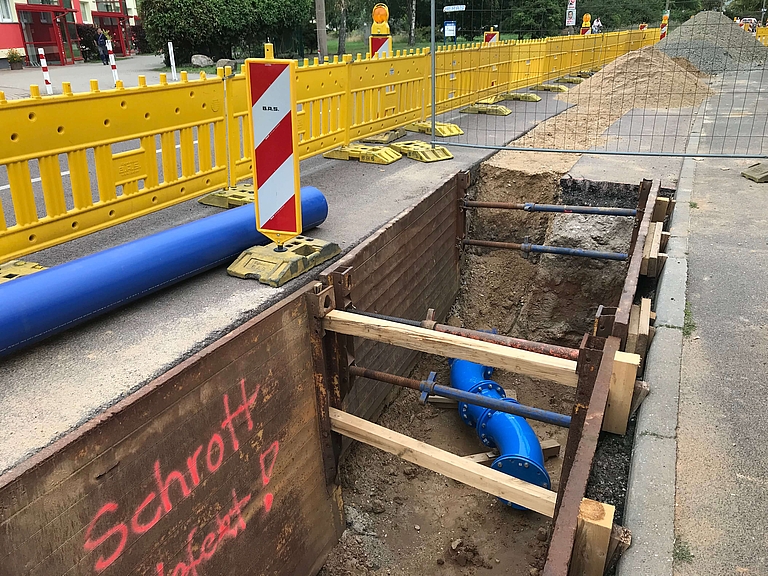Mischwasserkanal und Trinkwasserleitung Bismarckstr.